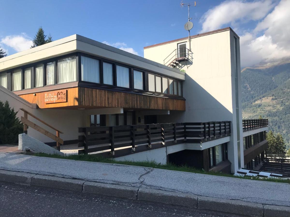 Le Volpi Marilleva 1400 Apartamento Mezzana  Exterior foto